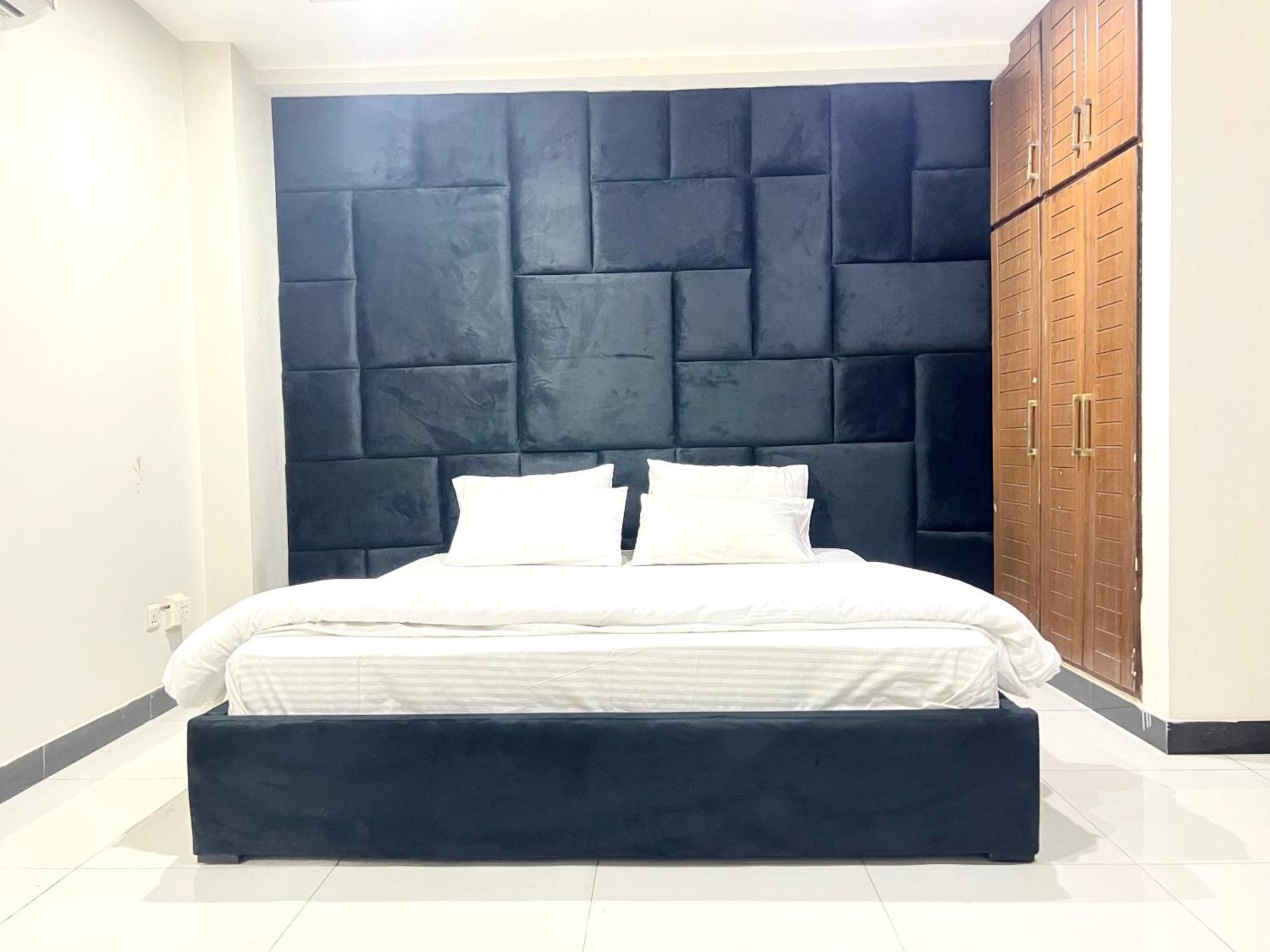 Penthouse 3Bedrooms - Luxury Apartment Hotel อิสลามาบัด ภายนอก รูปภาพ
