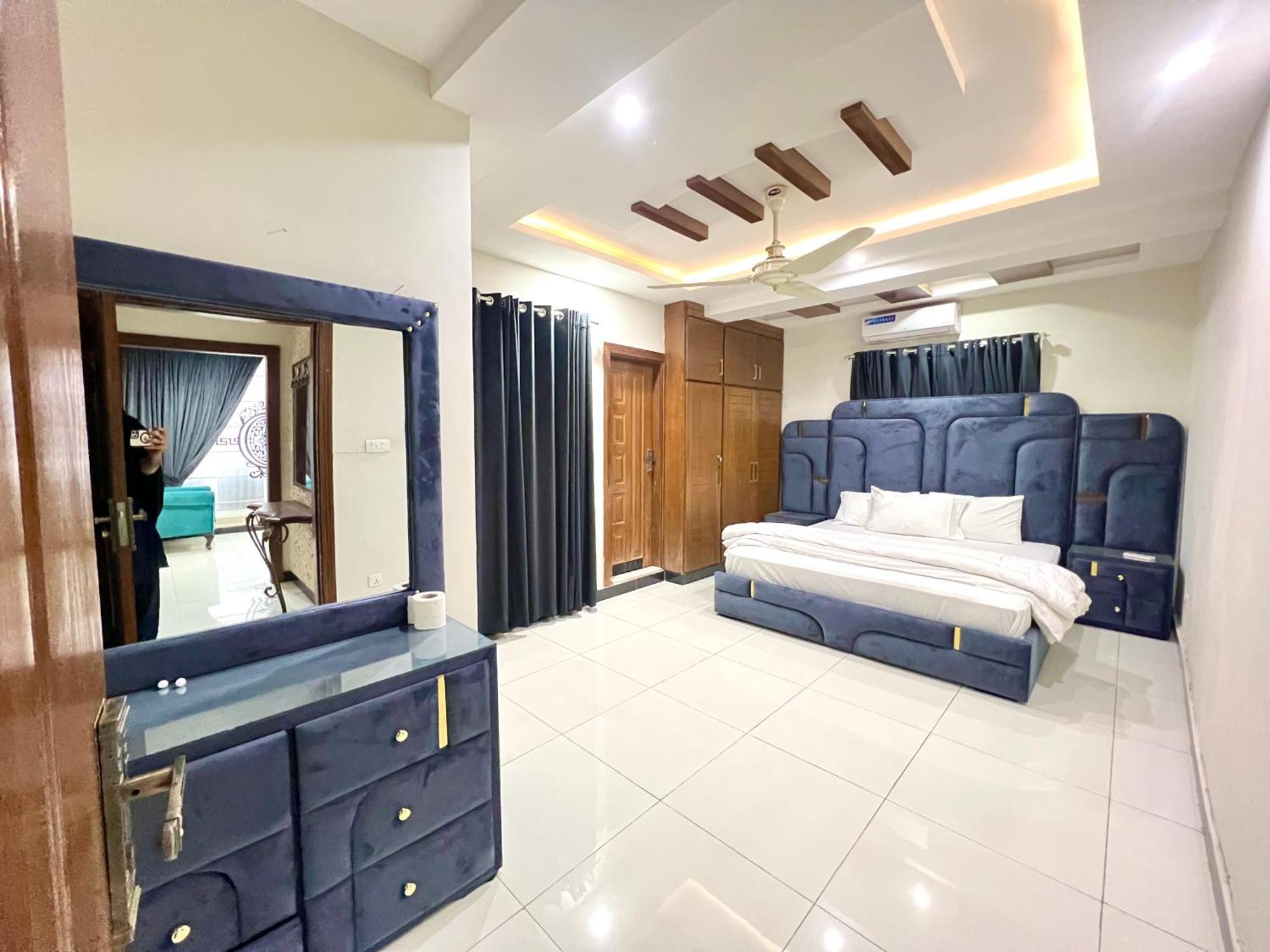 Penthouse 3Bedrooms - Luxury Apartment Hotel อิสลามาบัด ภายนอก รูปภาพ